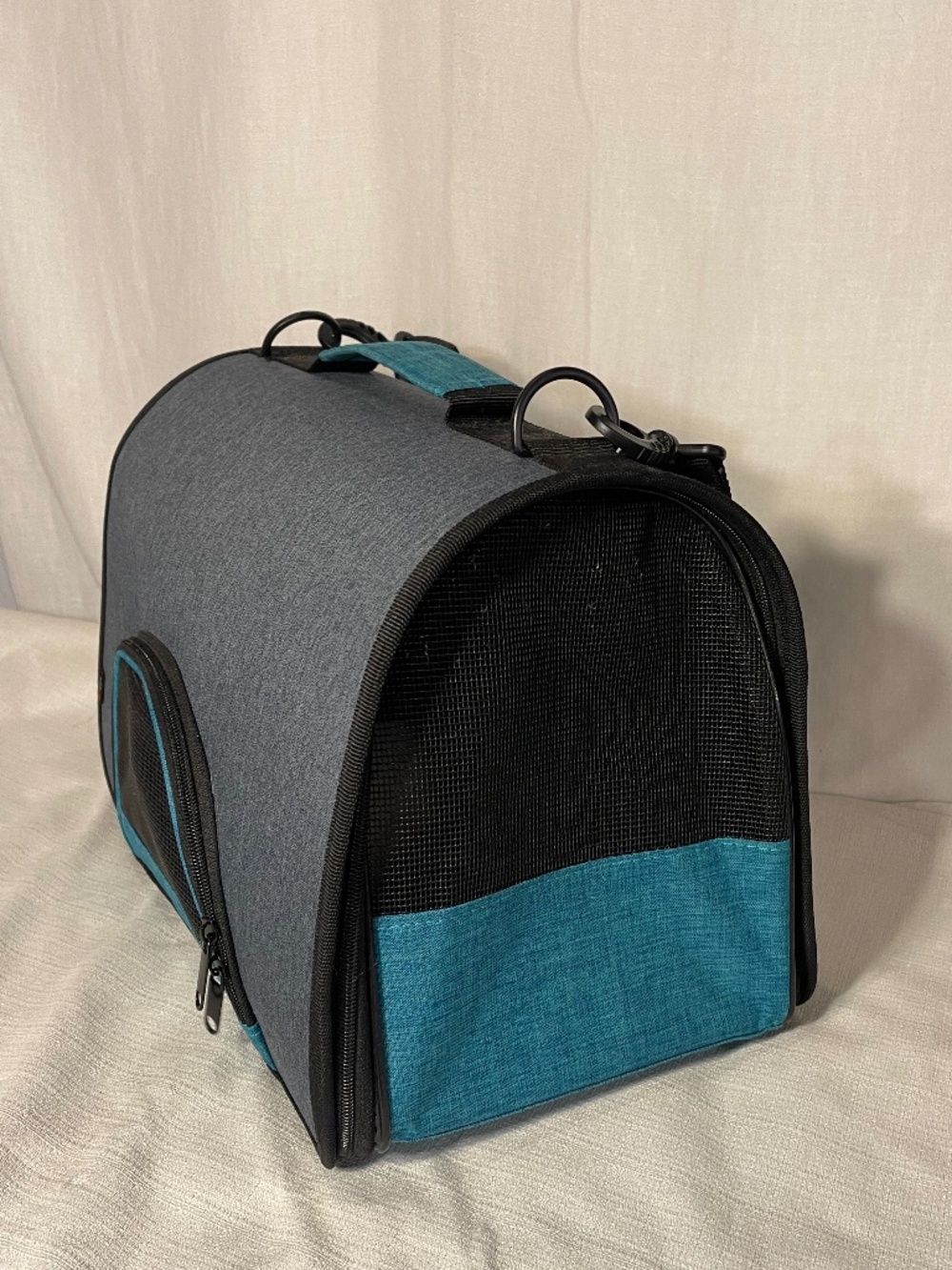 Gray and Teal Soft-Sided Pet Carrier